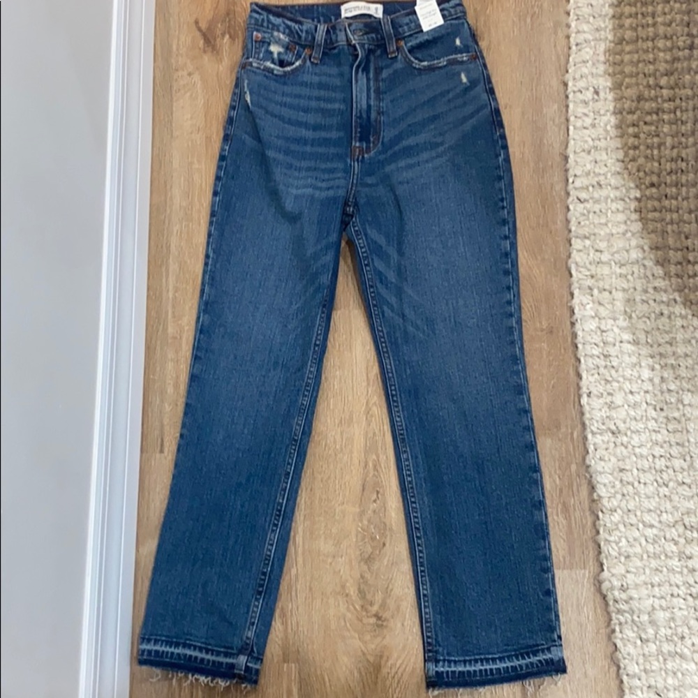 NWT Ultra High Rose Ankle Straight Jean